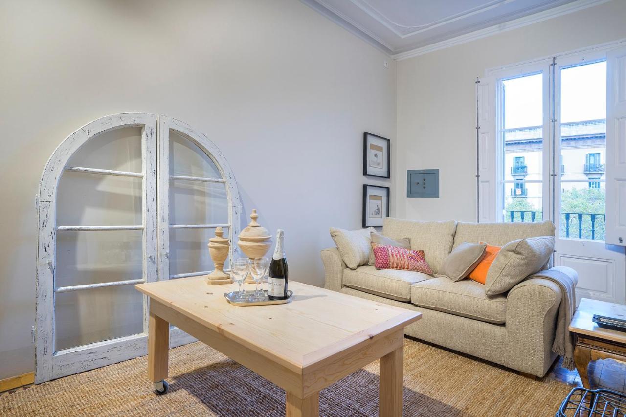 Friendly Rentals Gran Via บาร์เซโลนา ภายนอก รูปภาพ